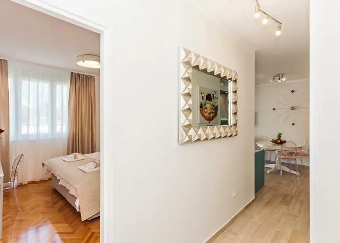 Valum Luxury Apartment