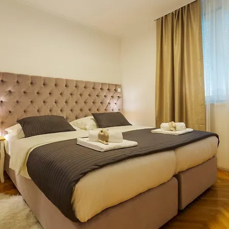 Valum Luxury Apartment Split Exterior photo